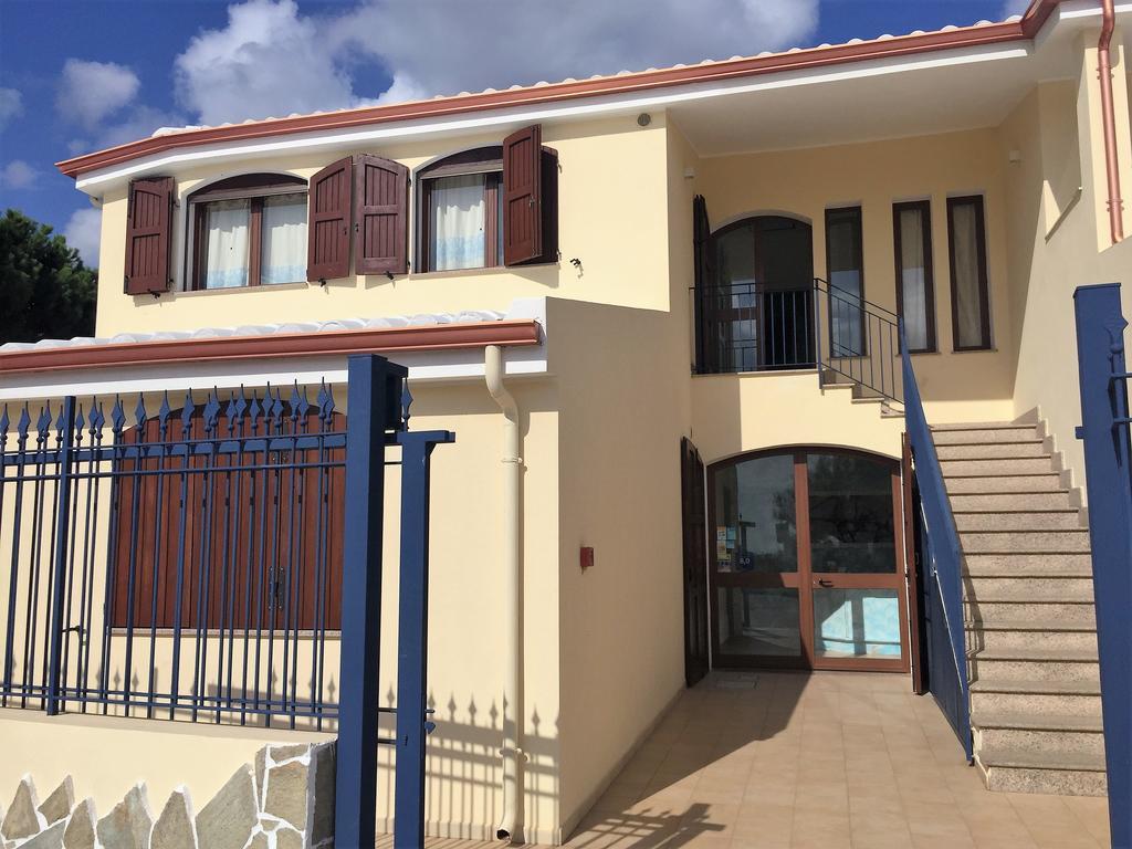 Hotel Villa Del Mare Sìnnai 外观 照片