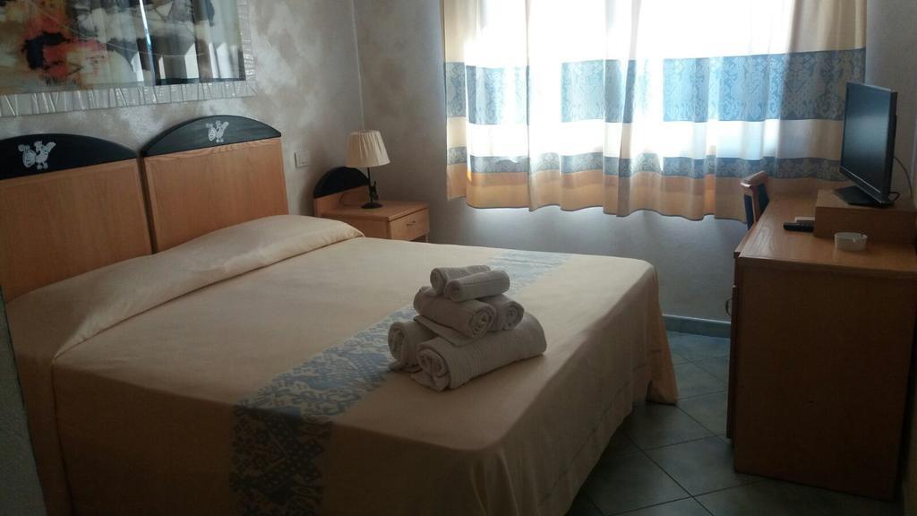 Hotel Villa Del Mare Sìnnai 外观 照片