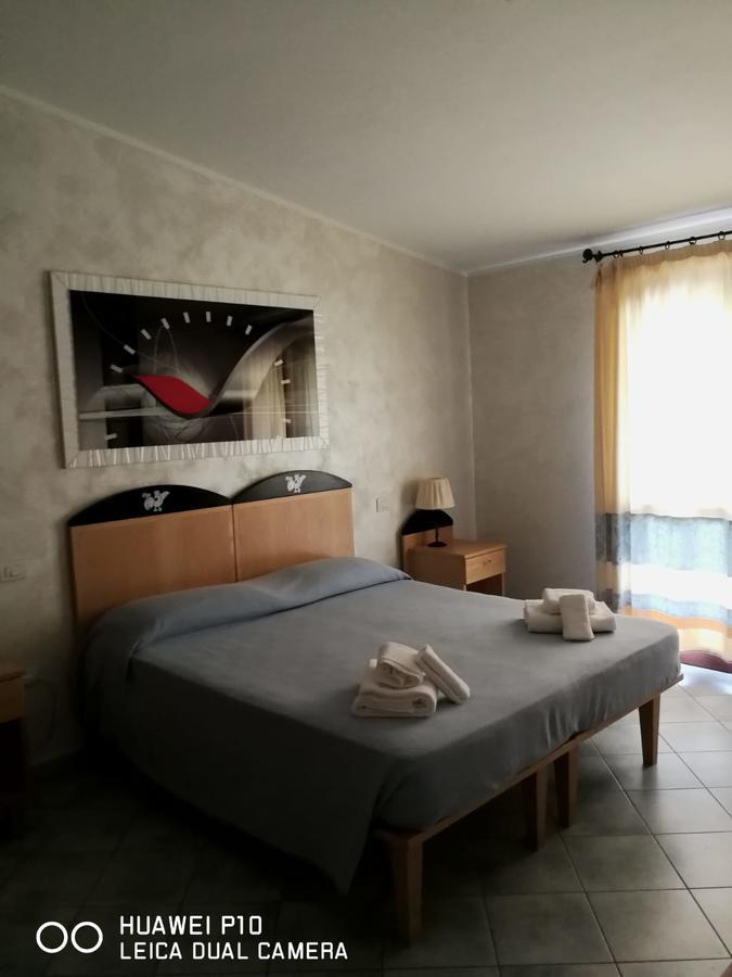 Hotel Villa Del Mare Sìnnai 客房 照片
